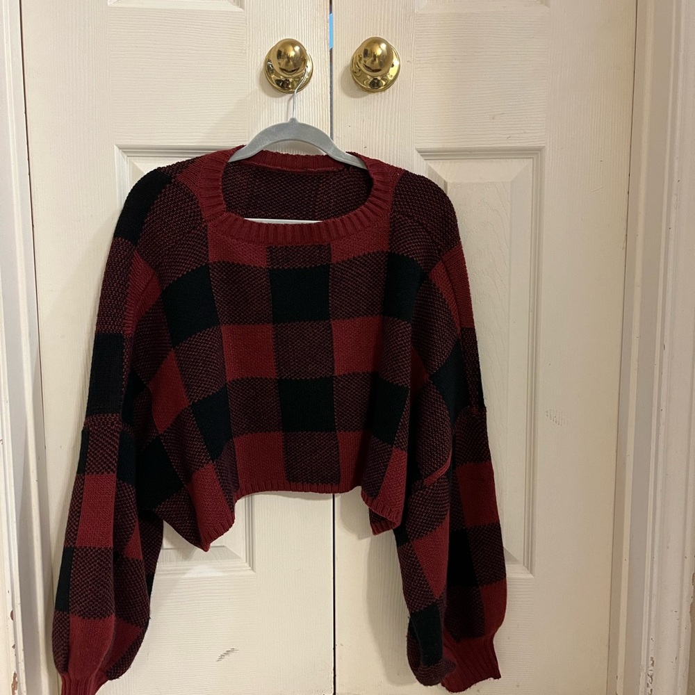 short plaid women’s blouse sweater
